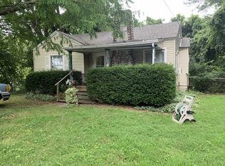 1621 W Catalpa St, Springfield, MO 65807