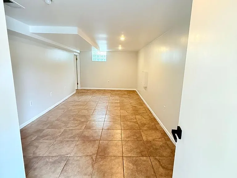 705 Dehaviland Dr — Photo 4