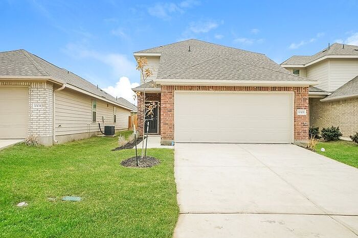 1st image of 10438 Clearwater Way