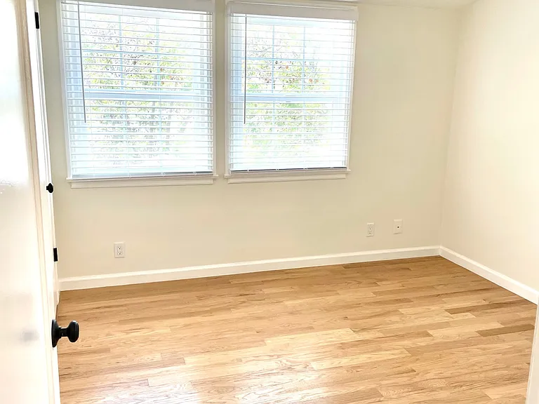 908 Parkman Ave #908 — Photo 15