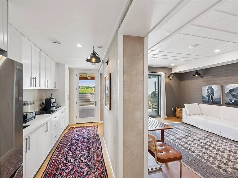 113 Edgemere St — Photo 35