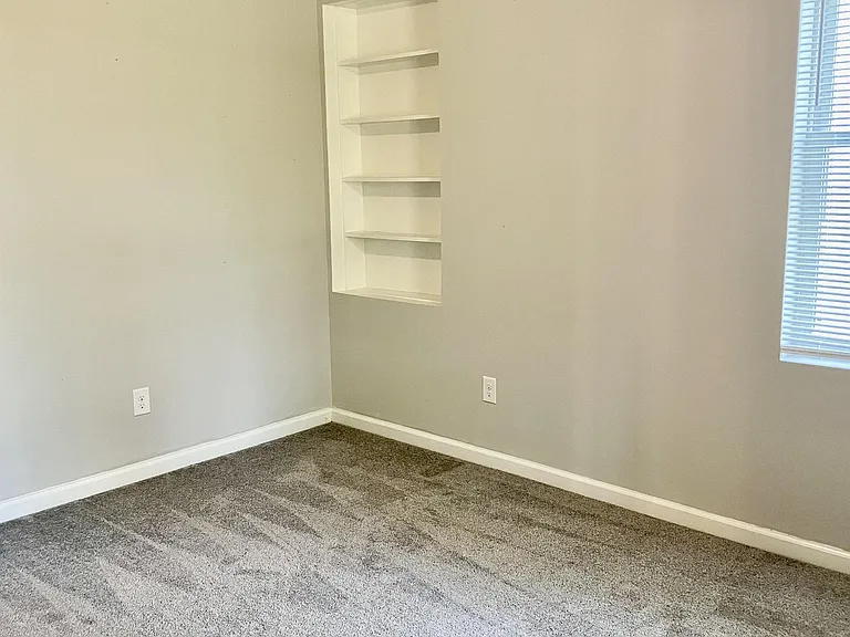 227 Tyree Cir — Photo 17