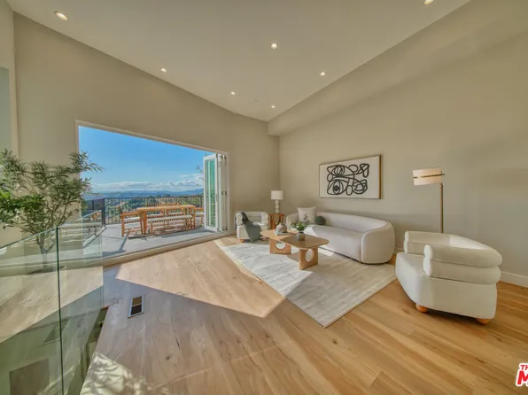 3009 Amethyst St, Los Angeles, CA 90032