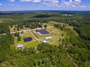 459 Buckshot Rd, Saint George, GA 31562