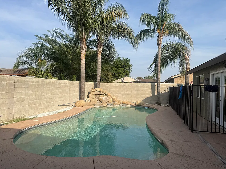 341 Coronado Pl