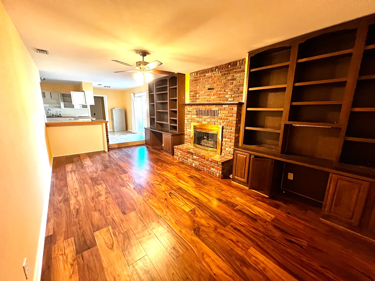 3 bed, 1.5 bath, 1750 sqft, $1,500 — Photo 4