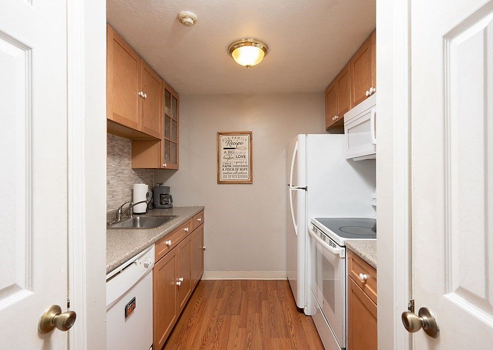 103 Grove St Rockland MA Zillow