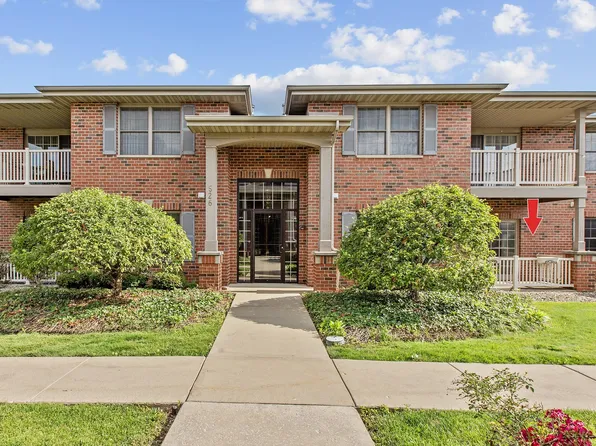 526 Cambridge Ct Unit 1-B, Munster, IN 46321