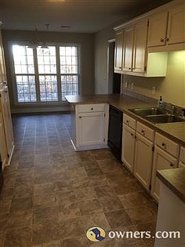 Spacious kitchen