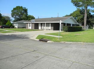 2 Hms Dr, Houma, LA 70364