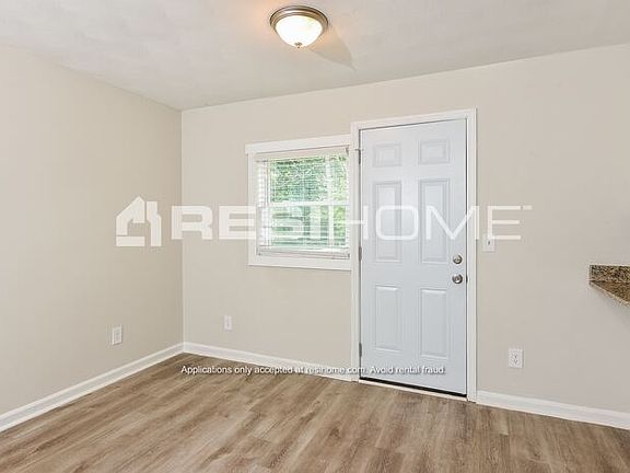 4th image of 151 Phillips Dr