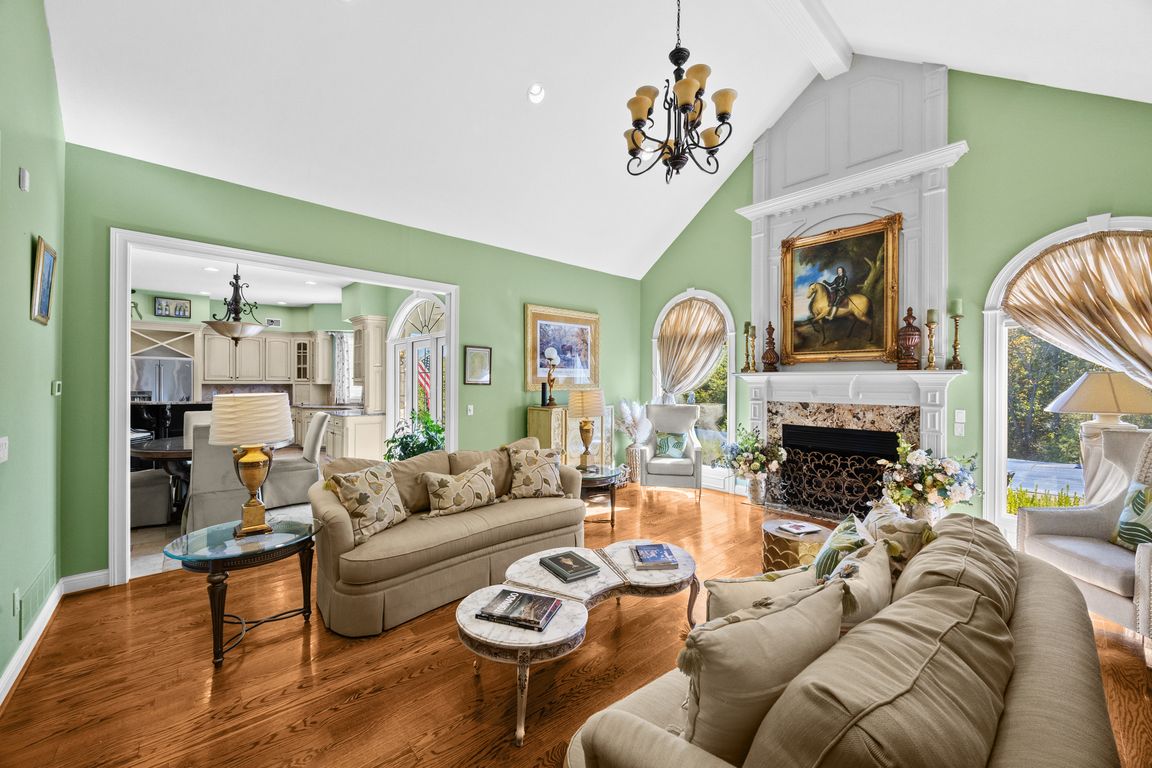 next background image