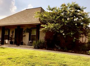104 Crystal Ln, Pineville, LA 71360