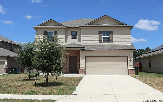 4 bed, 2.5 bath, 2296 sqft, $1,800 — Photo 1