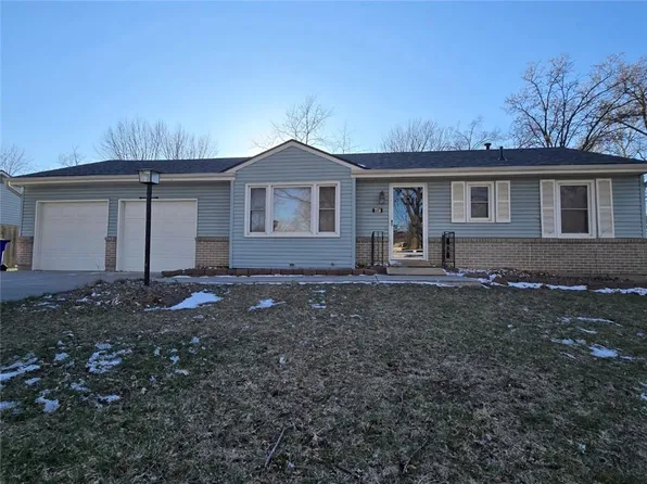 7510 N Wayne Ave, Gladstone, MO 64118