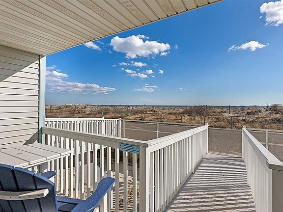 3rd image of 3400 Boardwalk APT 1D