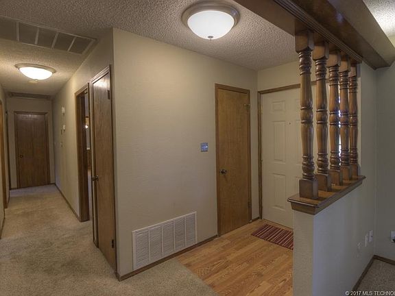 4th image of 1701 Valley Pkwy
