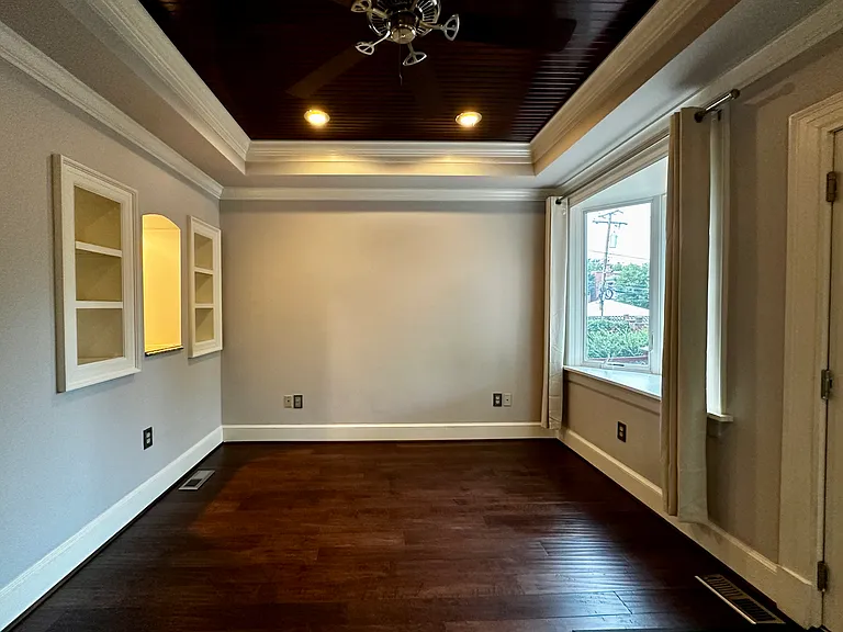109 N Crenshaw Ave — Photo 8