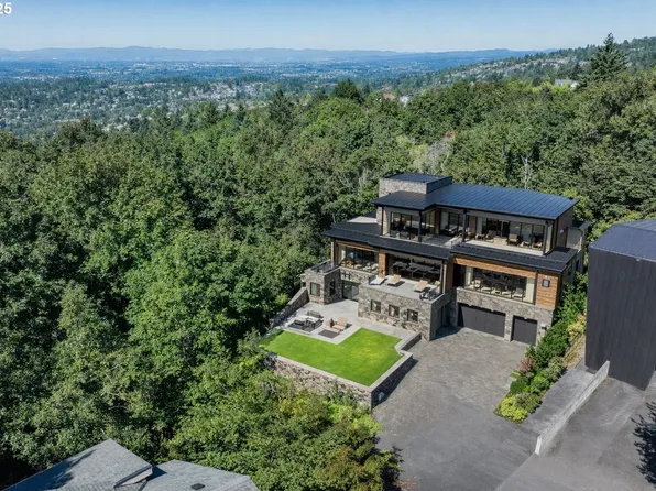 8049 NW Prominence Ct, Portland, OR 97229