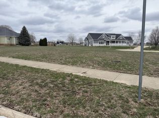 2814 Castlerock Dr Lot R129, Urbana, IL
