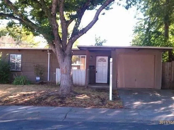 5531 70th St, Sacramento, CA 95820