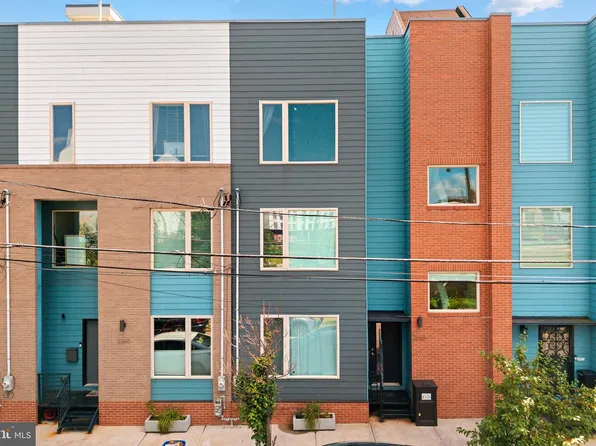 2663 Amber St, Philadelphia, PA 19125