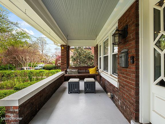 2nd image of 1740 Fernwood Ave