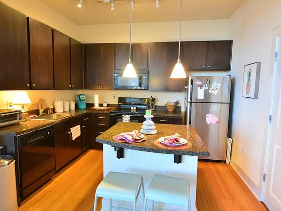 4th image of 650 S Mill St APT 413