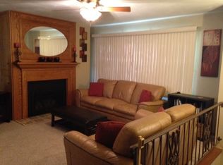 1421 Delta Dr, Cedar Falls, IA 50613