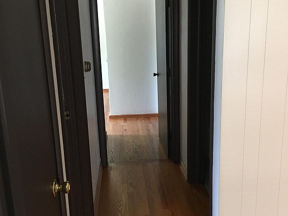 3rd image of 1210 Robinwood Dr
