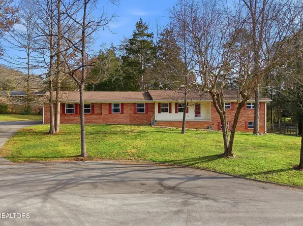 104 Case Ln, Oak Ridge, TN 37830