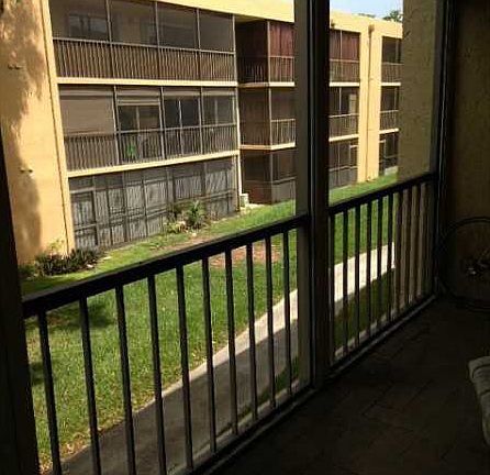 Rare UPDATED rental at Kendall Acres West 8401 SW 107 Av #27