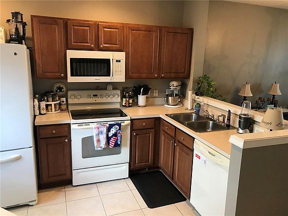 3rd image of 10159 Bessemer Pond Ct