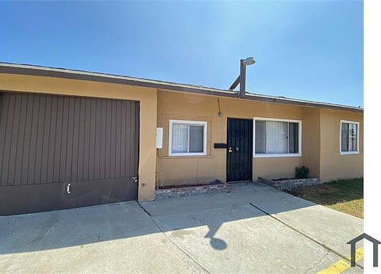 1st image of 3647 W 104th St APT 5