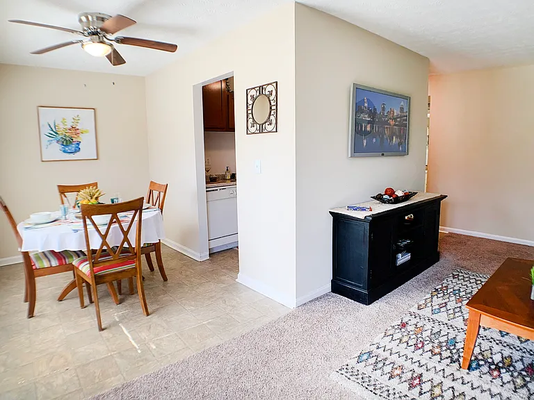 Timber Ridge Apartments — Photo 24