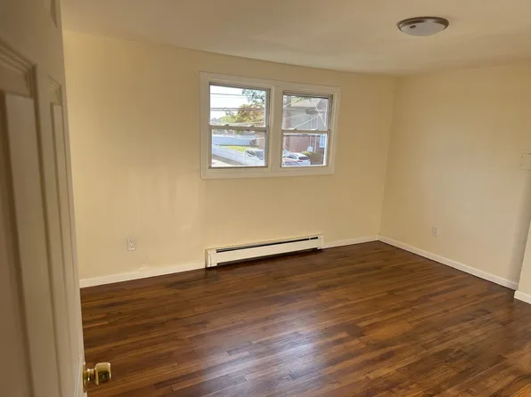 (undisclosed Address), Elmont, NY 11003