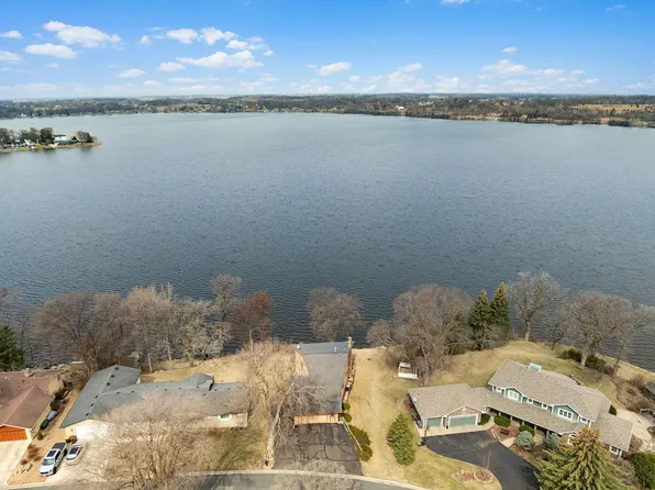 2680 S Shore Dr, Prior Lake, MN 55372