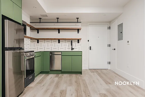 Rented by Nooklyn NYC LLC | media 52