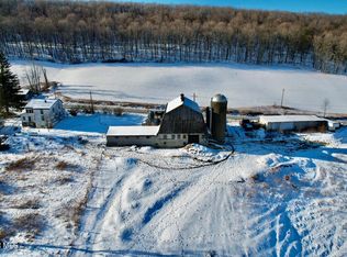 5620 Milligans Cove Rd, Manns Choice, PA 15550