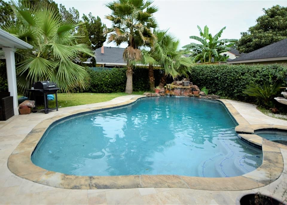 1st image of 6519 Las Brisas Dr