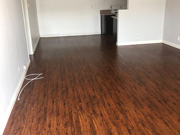 4th image of 3101 S Canfield Ave #1