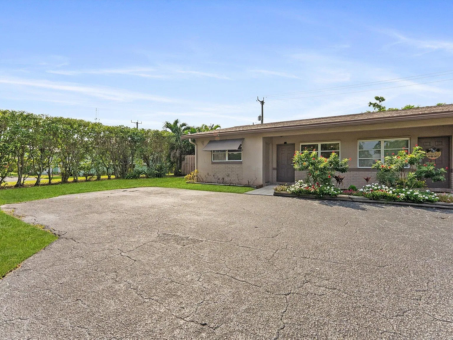 2 bed, 2.0 bath, 1025 sqft, $3,295 — Photo 3