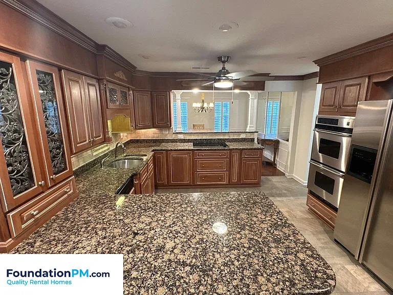 7939 Dovie Ln — Photo 6