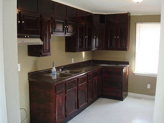5th image of 3828 Lake Dr