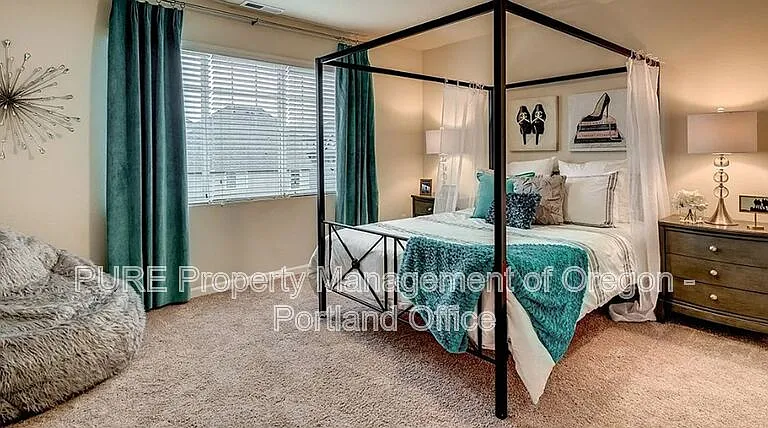 6714 NW 158th Ave — Photo 15