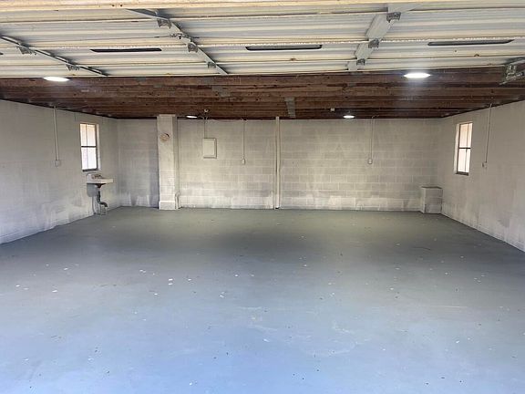 4th image of 281 Harrison Rd