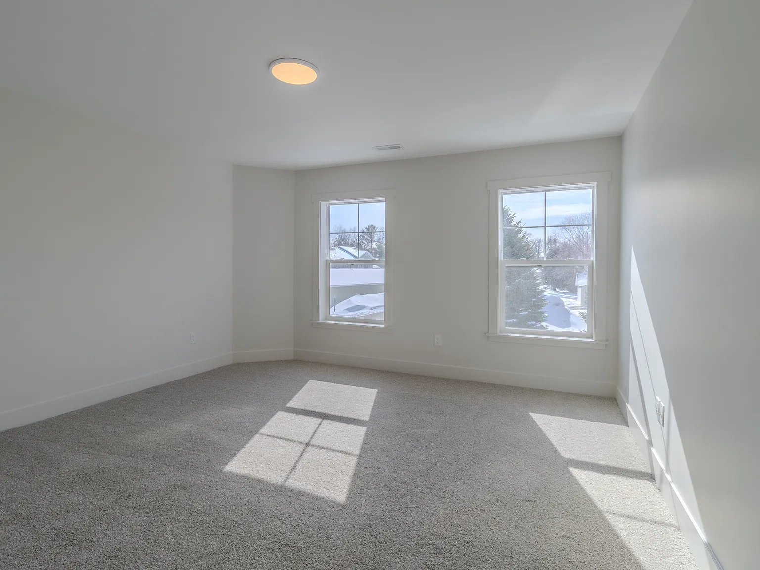 Premier Place II — Photo 3