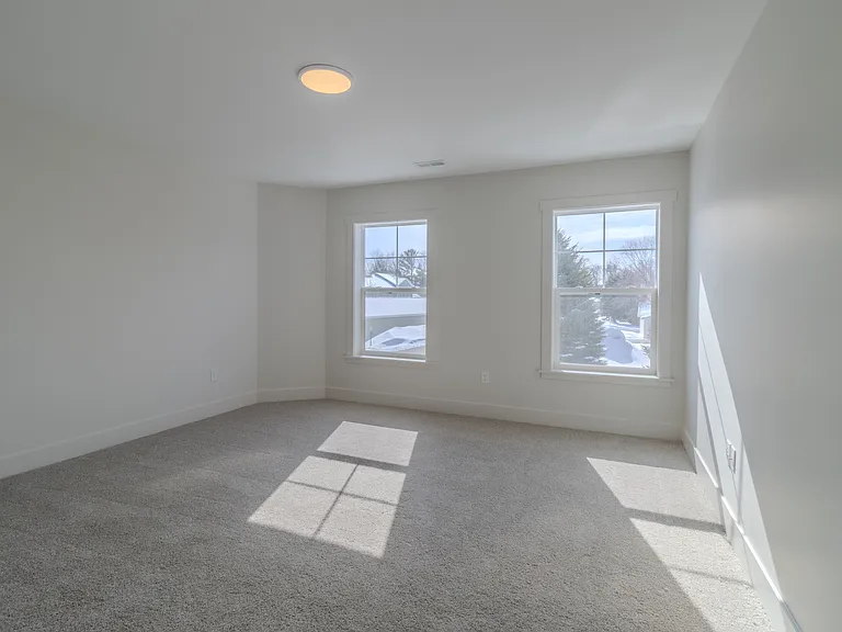 Premier Place II — Photo 3