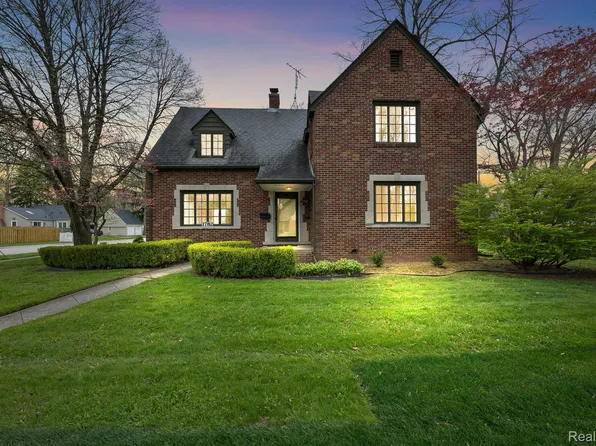 1782 Wiltshire Rd, Berkley, MI 48072