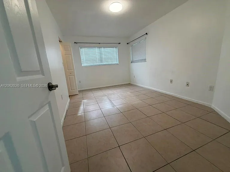 20681 NE 4th Pl #101 — Photo 11